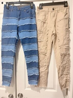 2 Pairs of Girls Frayed Jeans